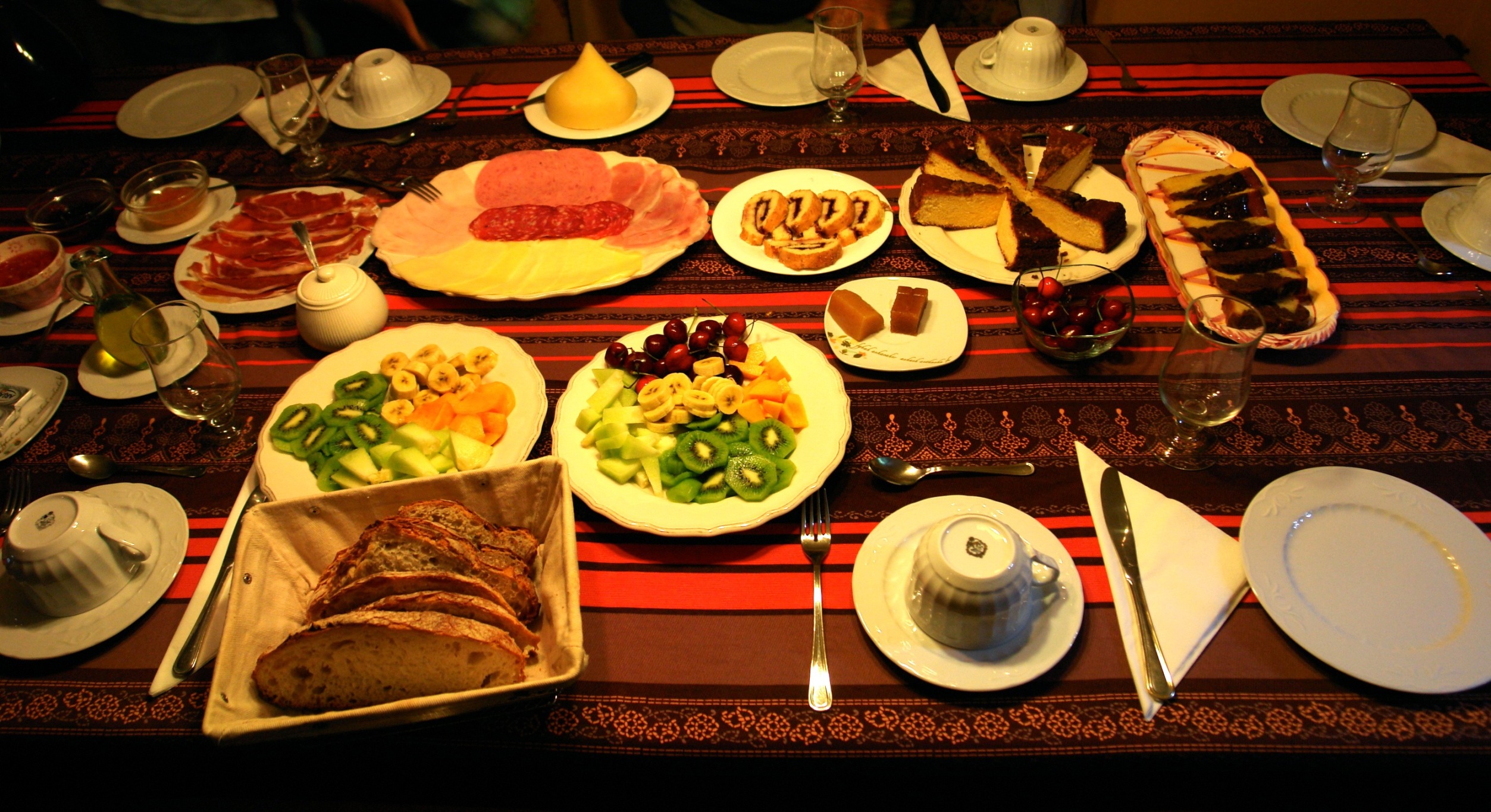 Bufet libre desayuno casa rural Seis Chemineas